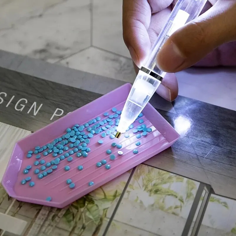 LED Light Diamond Painting Pen - Embroidery Painting 评论和价格