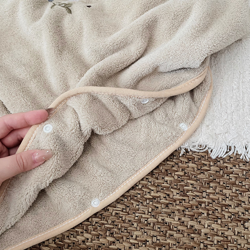 Children's Coral Fleece Cloaks - Embroidery Towel 评论和价格