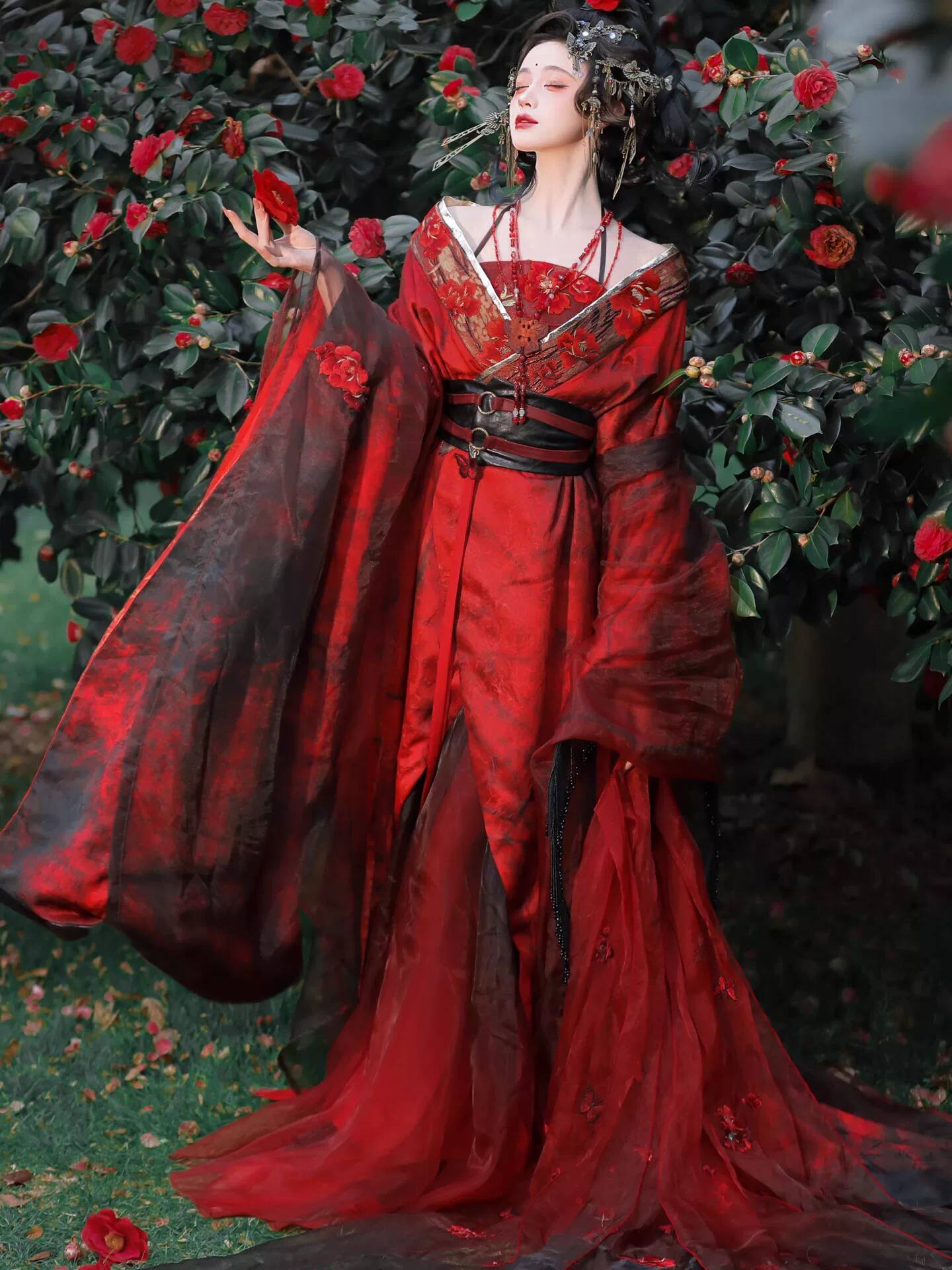 New Datura Red Hanfu Women Anc - Embroidery Red 评论和价格