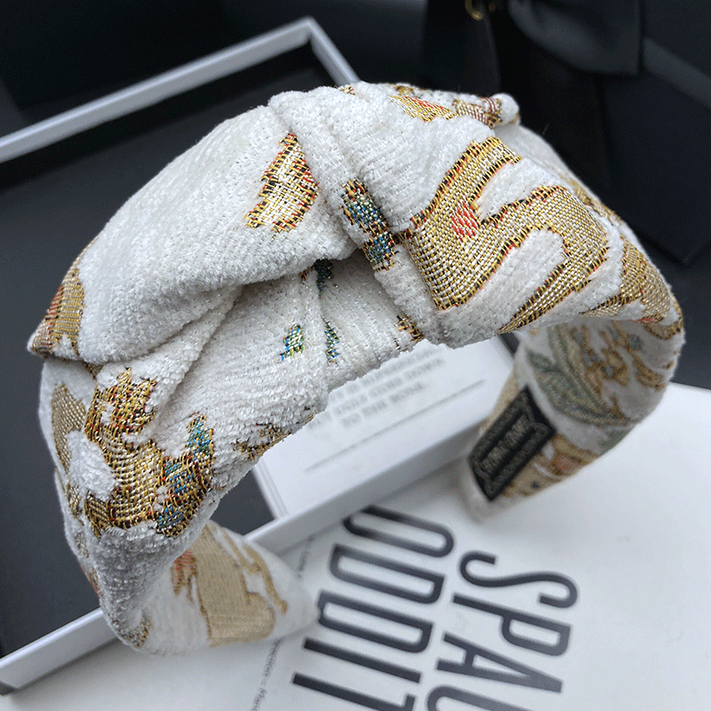 Fashionable Embroidery Hairpin - Embroidery Ring 评论和价格